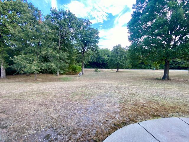 4855 Woodlawn Road, Sherman, TX 75090