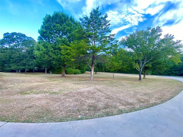 4855 Woodlawn Road, Sherman, TX 75090