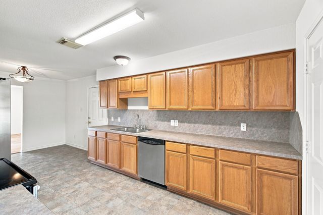 156 La Arroya Drive, Weatherford, TX 76088