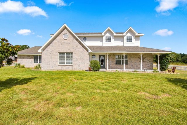 156 La Arroya Drive, Weatherford, TX 76088