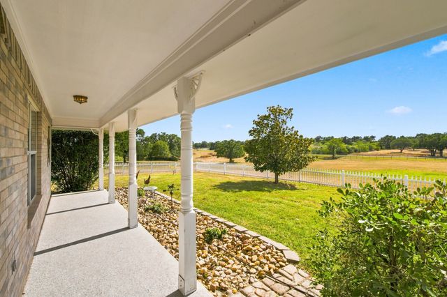 156 La Arroya Drive, Weatherford, TX 76088