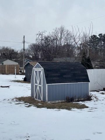 2320 James Avenue, Altoona, WI 54720