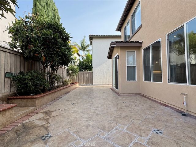 39 Eaglecreek, Irvine, CA 92618