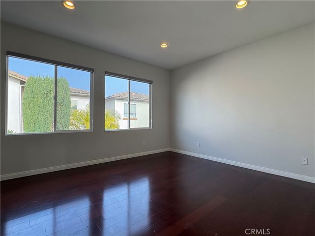 39 Eaglecreek, Irvine, CA 92618