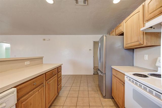 1925 N McKinley Avenue, Oklahoma City, OK 73106