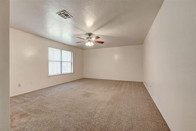 1925 N McKinley Avenue, Oklahoma City, OK 73106