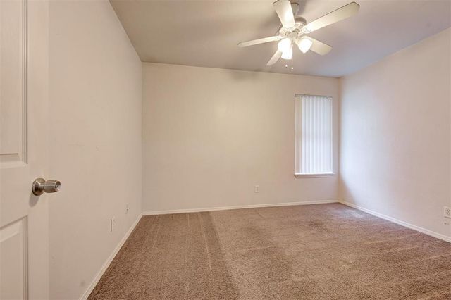 1925 N McKinley Avenue, Oklahoma City, OK 73106