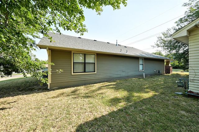 1925 N McKinley Avenue, Oklahoma City, OK 73106