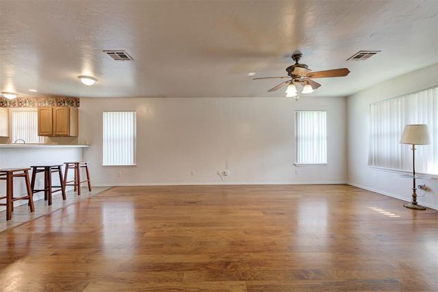 1925 N McKinley Avenue, Oklahoma City, OK 73106
