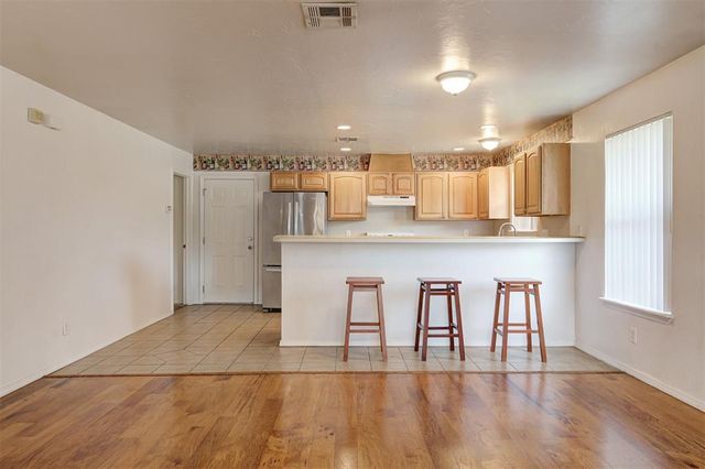 1925 N McKinley Avenue, Oklahoma City, OK 73106