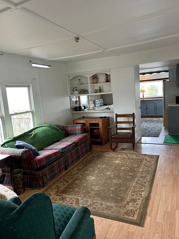 13 Berkeley Street, Tewksbury, MA 01876