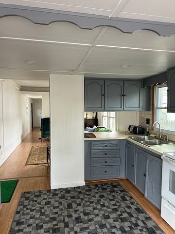 13 Berkeley Street, Tewksbury, MA 01876