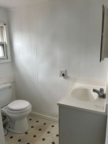 13 Berkeley Street, Tewksbury, MA 01876