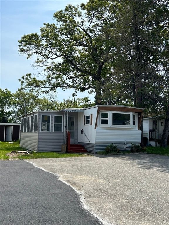 13 Berkeley Street, Tewksbury, MA 01876