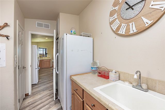 4206 N Cordes Road, Golden Valley, AZ 86413