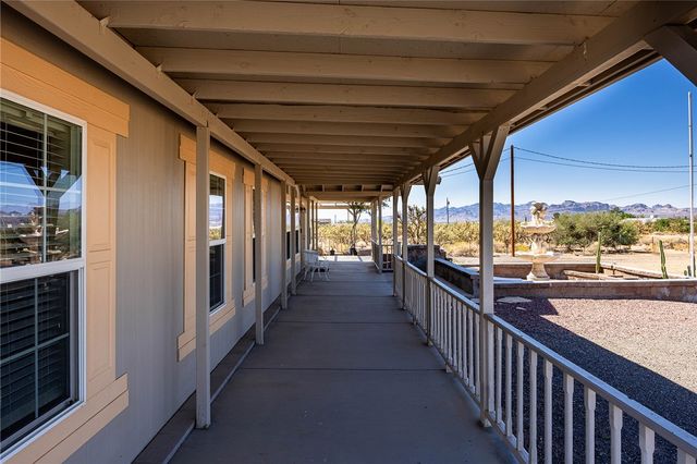 4206 N Cordes Road, Golden Valley, AZ 86413