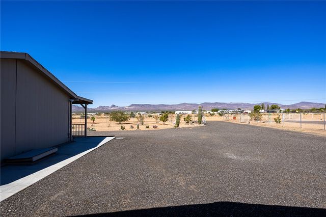 4206 N Cordes Road, Golden Valley, AZ 86413