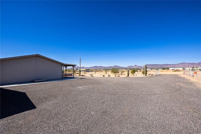 4206 N Cordes Road, Golden Valley, AZ 86413