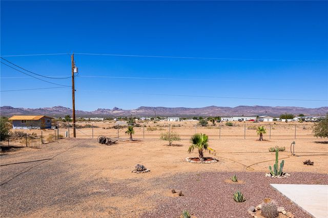 4206 N Cordes Road, Golden Valley, AZ 86413