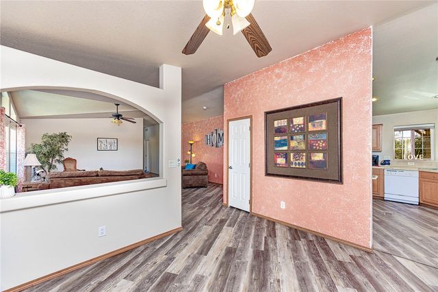 4206 N Cordes Road, Golden Valley, AZ 86413