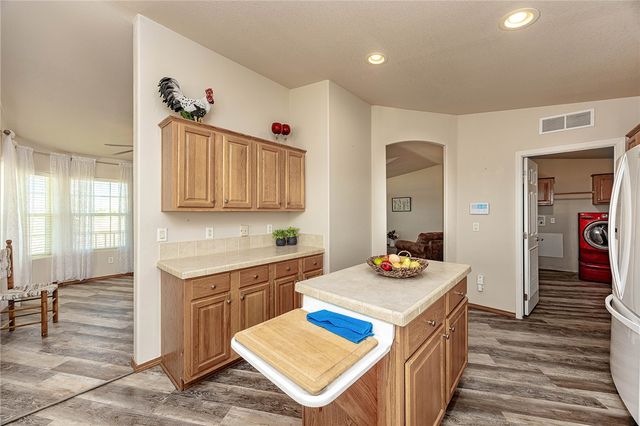 4206 N Cordes Road, Golden Valley, AZ 86413