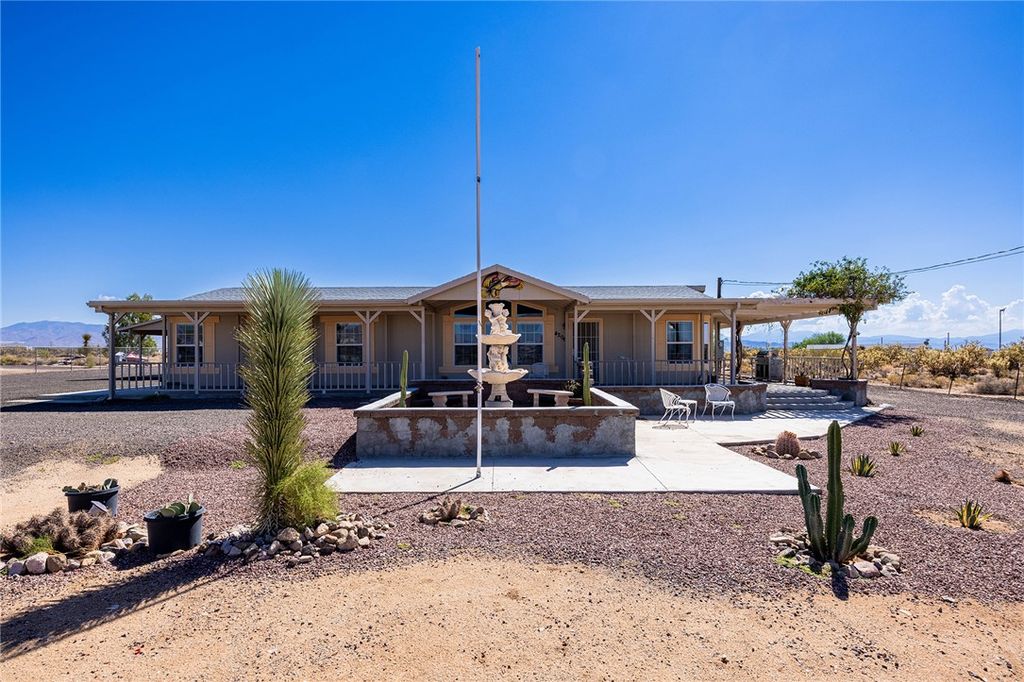 4206 N Cordes Road, Golden Valley, AZ 86413