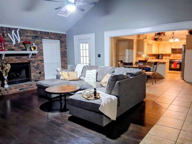 9291 Lytham Drive, Shreveport, LA 71129