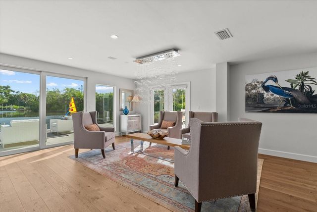 813 IDLEWILD WAY, Sarasota, FL 34242