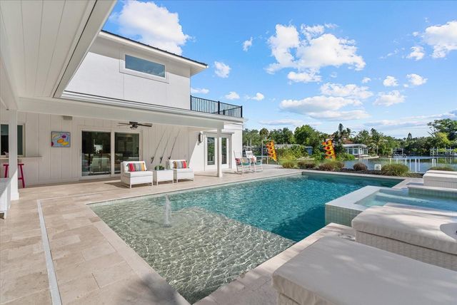 813 IDLEWILD WAY, Sarasota, FL 34242