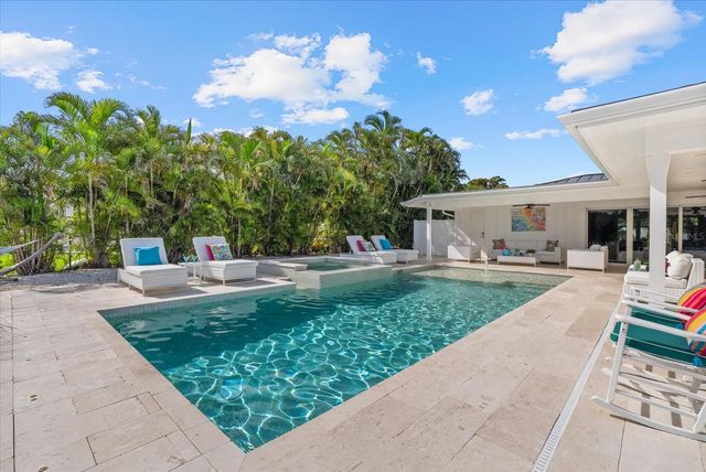 813 IDLEWILD WAY, Sarasota, FL 34242