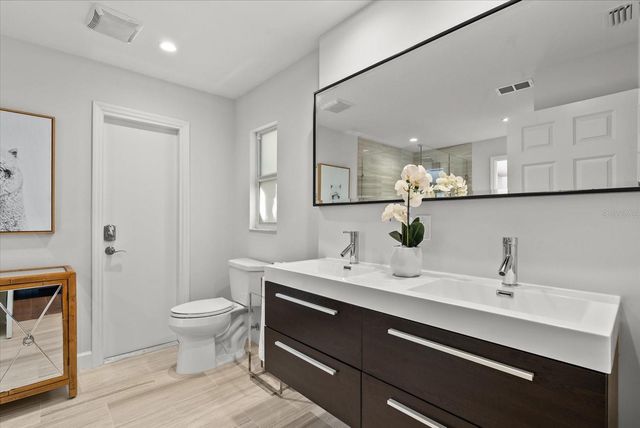 813 IDLEWILD WAY, Sarasota, FL 34242