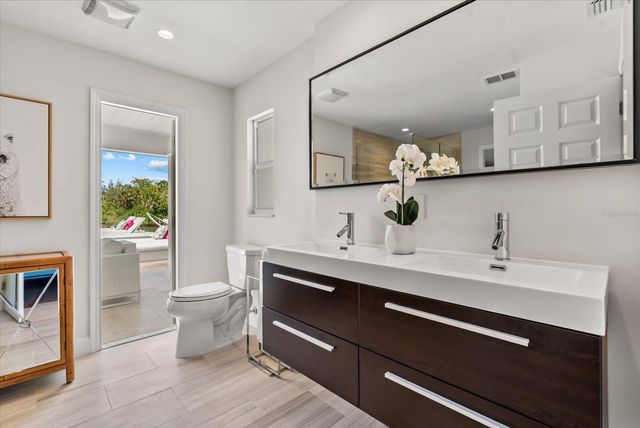 813 IDLEWILD WAY, Sarasota, FL 34242