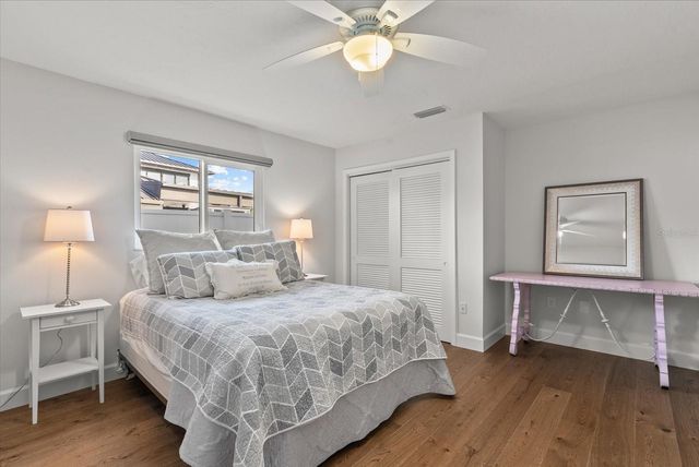 813 IDLEWILD WAY, Sarasota, FL 34242
