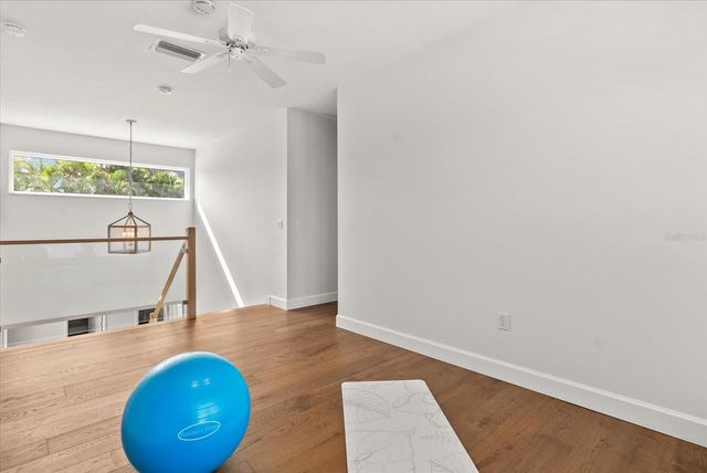 813 IDLEWILD WAY, Sarasota, FL 34242