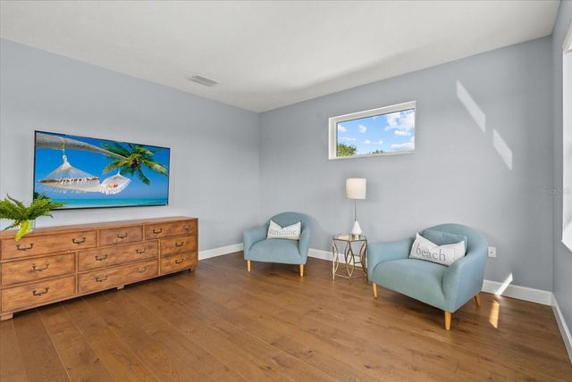 813 IDLEWILD WAY, Sarasota, FL 34242