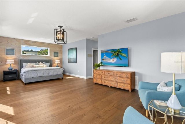 813 IDLEWILD WAY, Sarasota, FL 34242