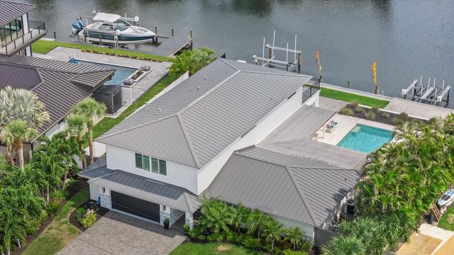 813 IDLEWILD WAY, Sarasota, FL 34242