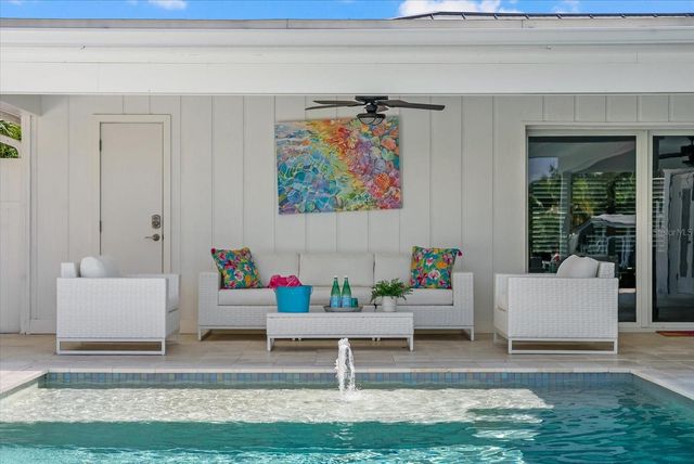 813 IDLEWILD WAY, Sarasota, FL 34242