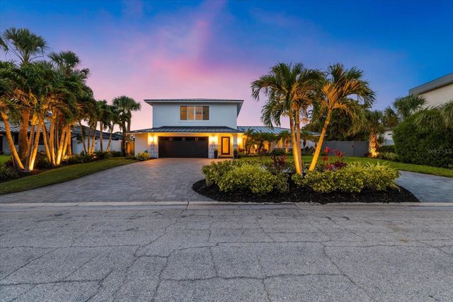 813 IDLEWILD WAY, Sarasota, FL 34242