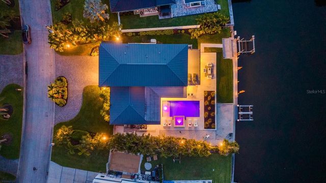 813 IDLEWILD WAY, Sarasota, FL 34242