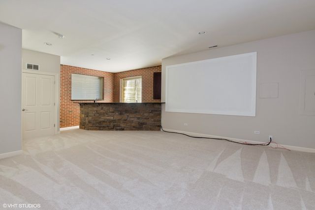 21 NORTHFIELD Terrace 21, Wheeling, IL 60090