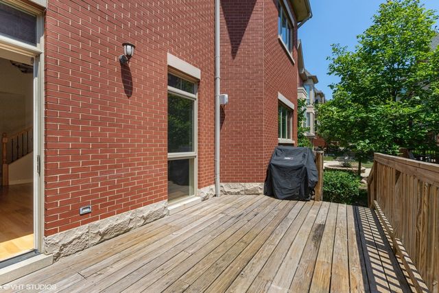 21 NORTHFIELD Terrace 21, Wheeling, IL 60090