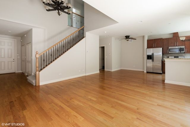 21 NORTHFIELD Terrace 21, Wheeling, IL 60090