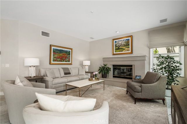 24918 Vista Verenda, Woodland Hills, CA 91367