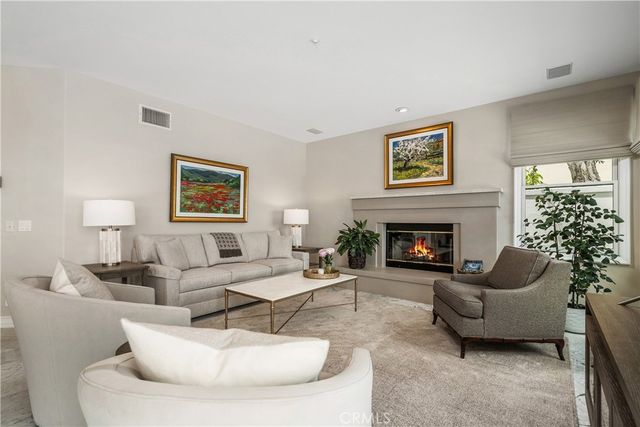 24918 Vista Verenda, Woodland Hills, CA 91367