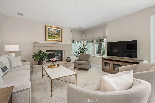 24918 Vista Verenda, Woodland Hills, CA 91367