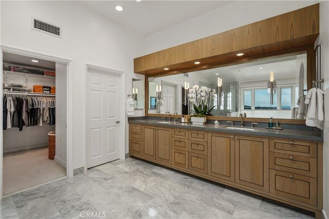 24918 Vista Verenda, Woodland Hills, CA 91367