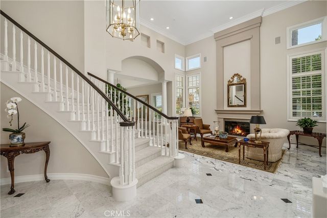 24918 Vista Verenda, Woodland Hills, CA 91367