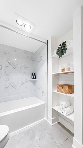 400 S Green Street 218, Chicago, IL 60607