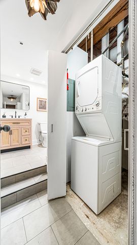 400 S Green Street 218, Chicago, IL 60607